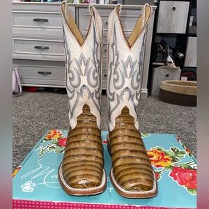 MACIE BEAN WOMEN'S SLICK RIKKI WESTERN BOOTS - BROAD SQUARE TOE